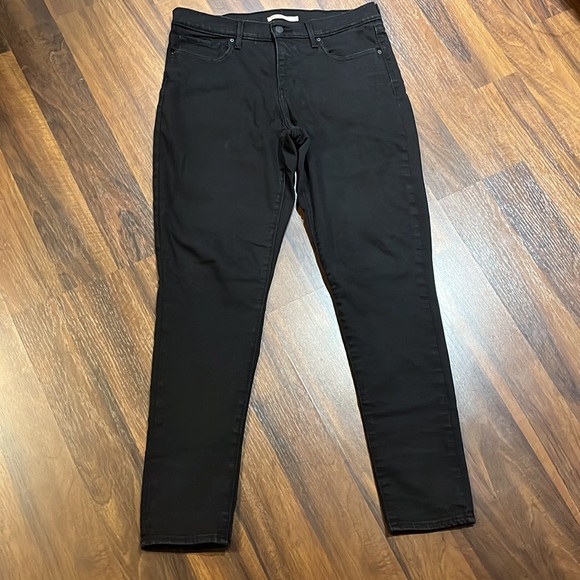 Levi’s Jeans - Picture 2 of 11